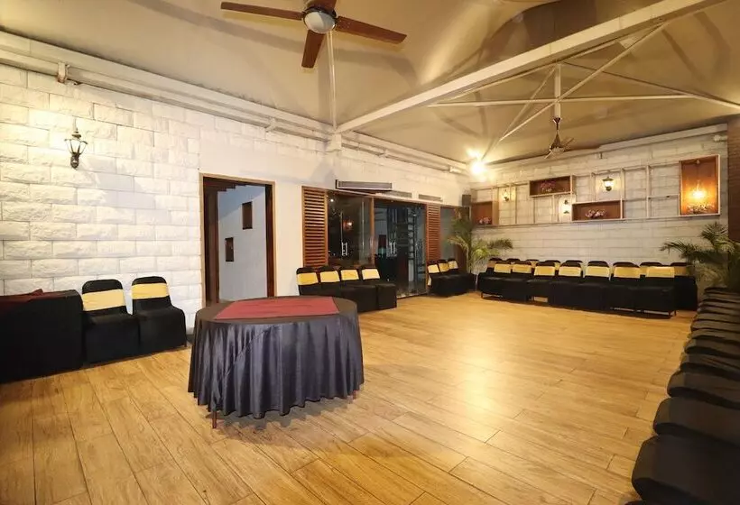 Hotelli Rajhans Regent