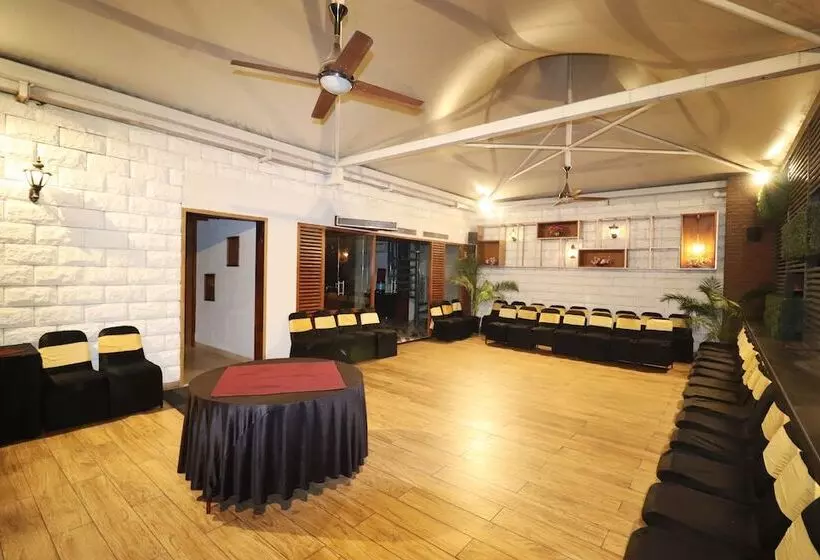 Hotelli Rajhans Regent