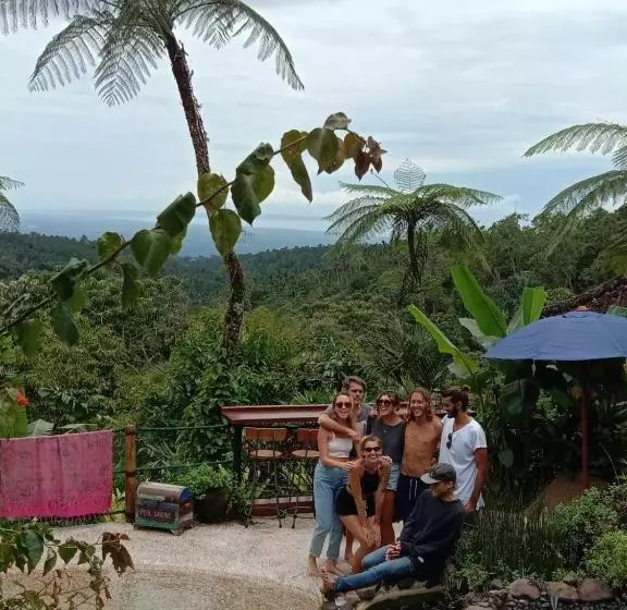 ホテル Sarinbuana Eco Lodge