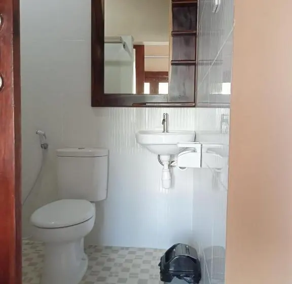 ホテル Semilir Inn Senggigi
