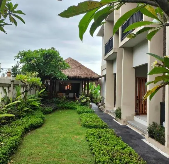 ホテル Semilir Inn Senggigi