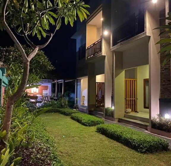 ホテル Semilir Inn Senggigi