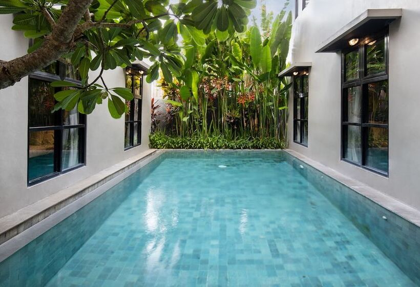 호텔 The Aswana Seminyak