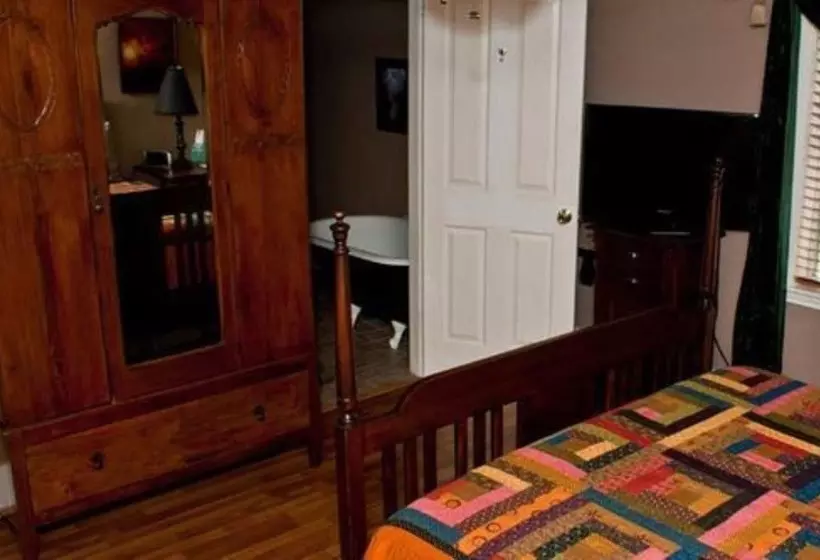 Hotelli The Carriage House