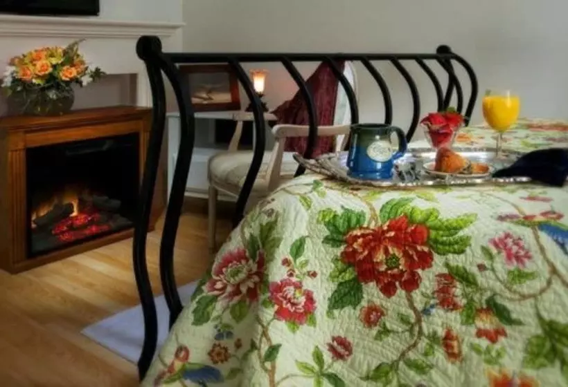 Hotelli The Carriage House