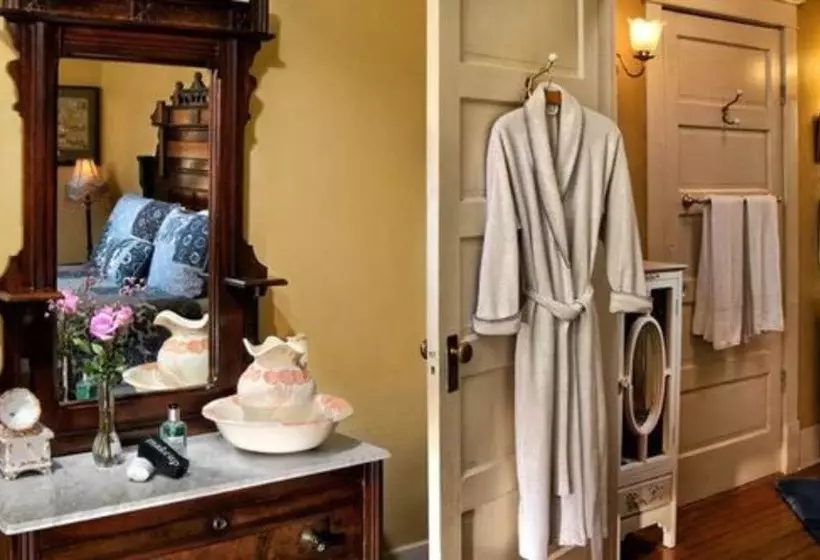 Hotelli The Carriage House