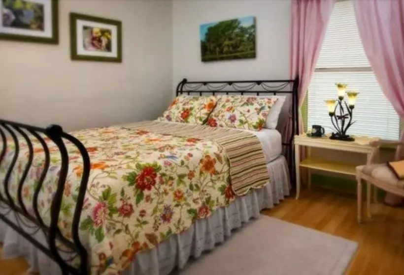 Hotelli The Carriage House