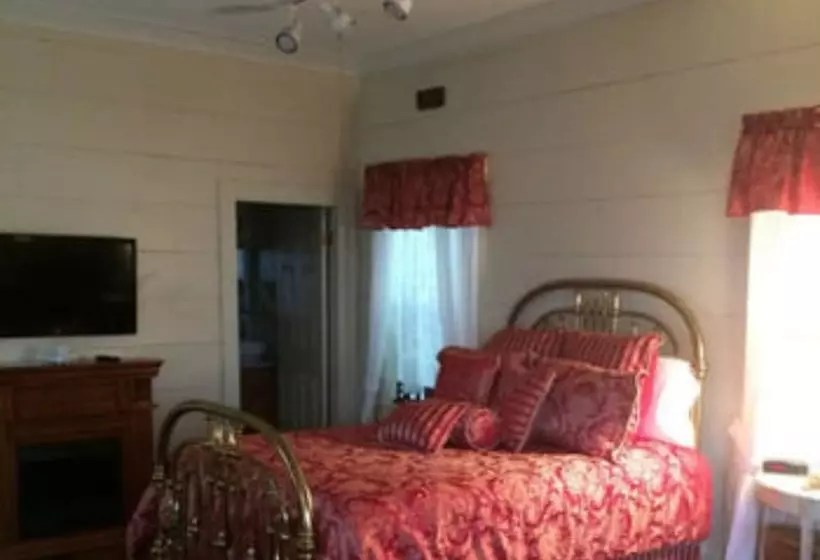 Hotelli The Carriage House