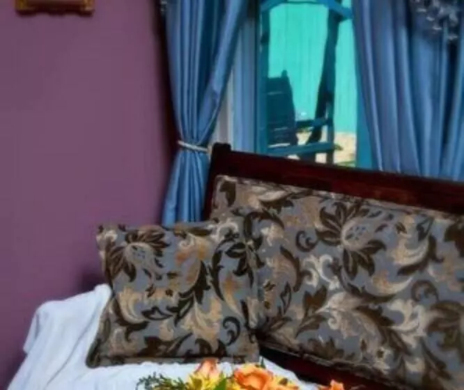 Hotelli The Carriage House