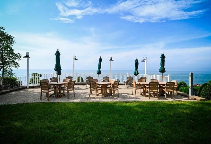 فندق The Lakehouse Inn Geneva