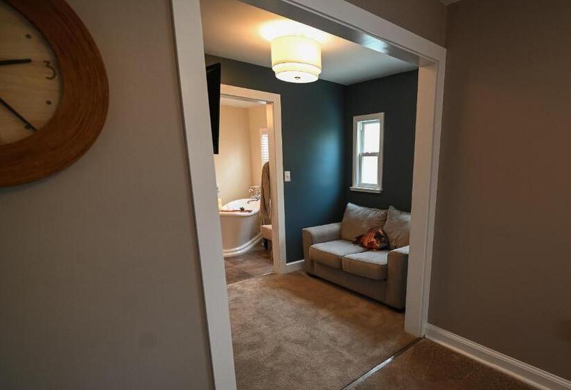 فندق The Lakehouse Inn Geneva