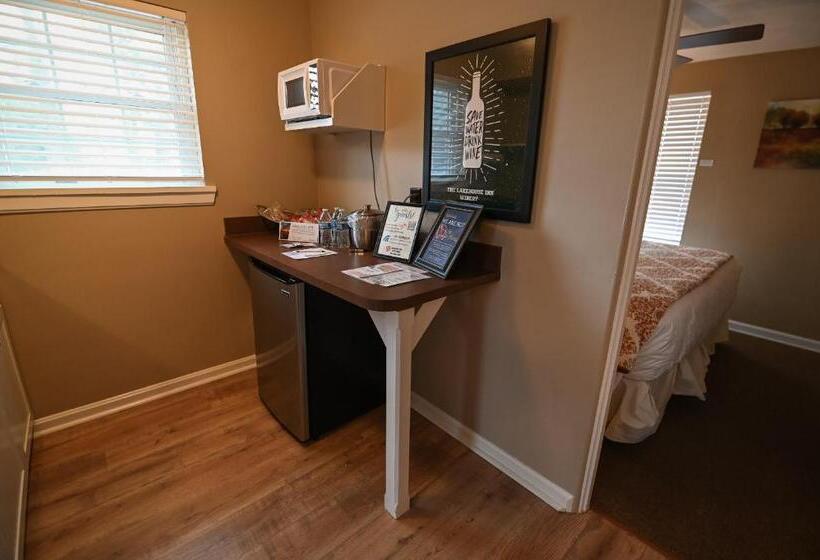 فندق The Lakehouse Inn Geneva