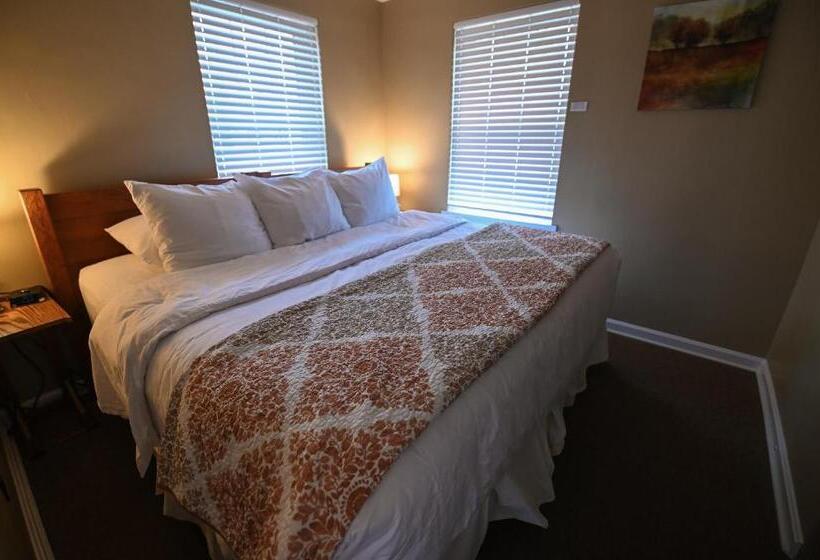 فندق The Lakehouse Inn Geneva