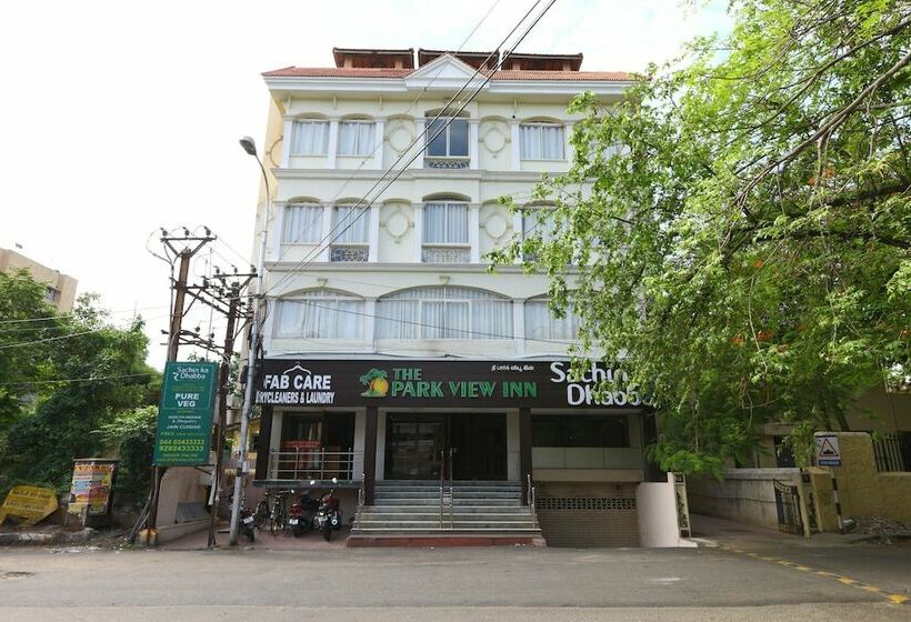 בית מלון כפרי The Park View Inn