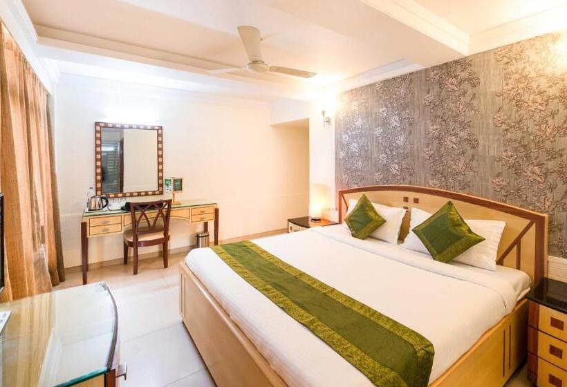 Hotelli Treebo Paradise