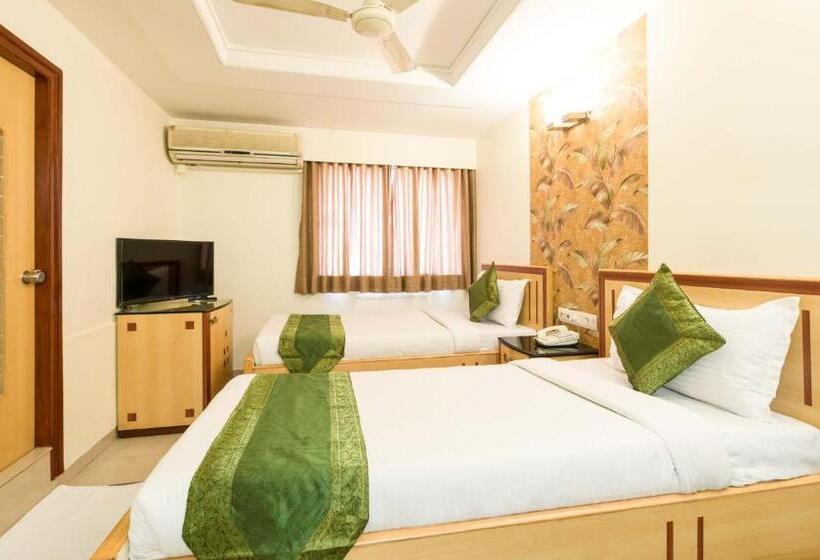 Hotelli Treebo Paradise