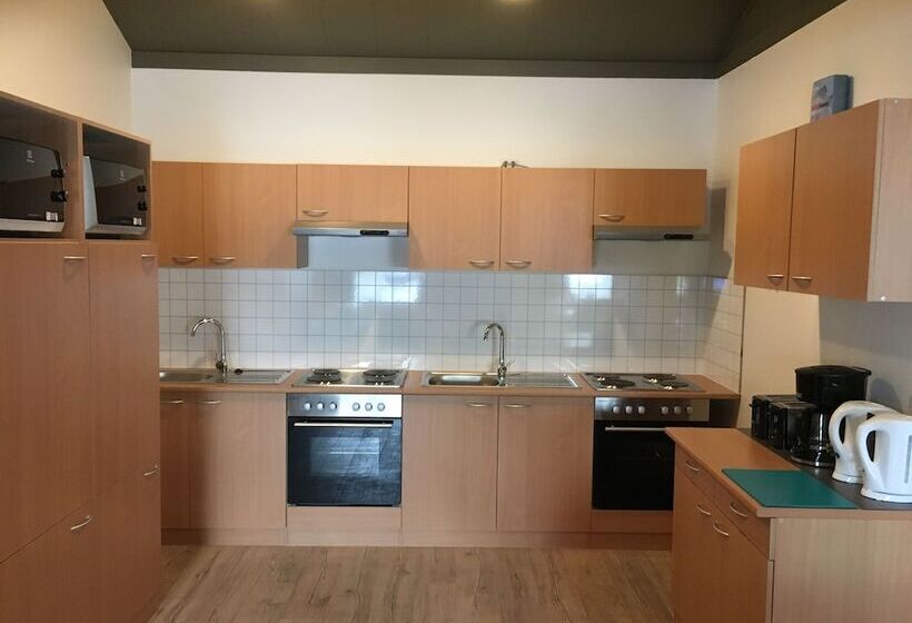 هتل Welcome Riverside Guesthouse