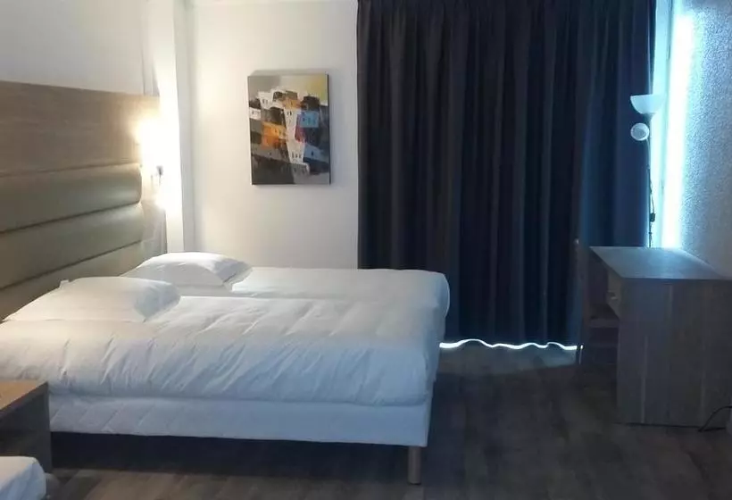 هتل Yes Hôtel