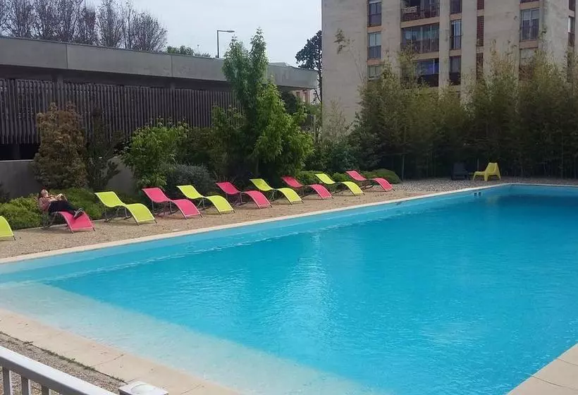 هتل Yes Hôtel