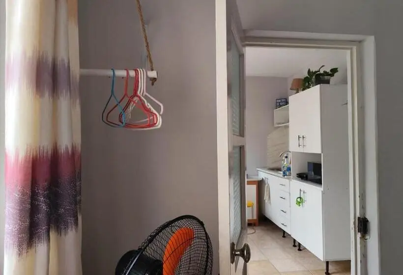 هاستل Mendes Homestay   B&b In The Heart Of Praia