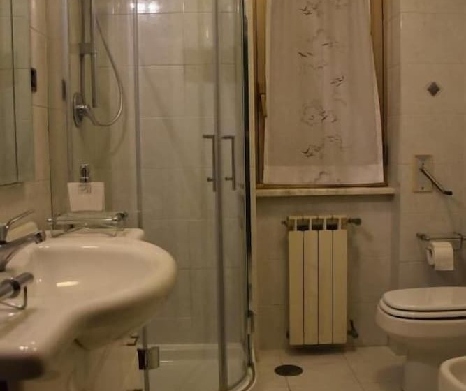 هتل B&b La Ginestra