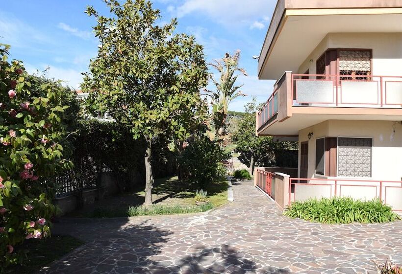 هتل B&b La Ginestra