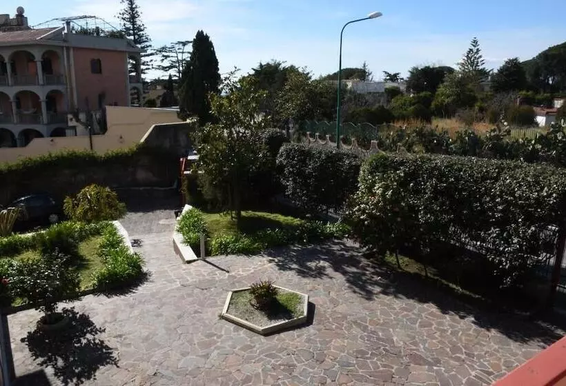 Hotelli B&b La Ginestra