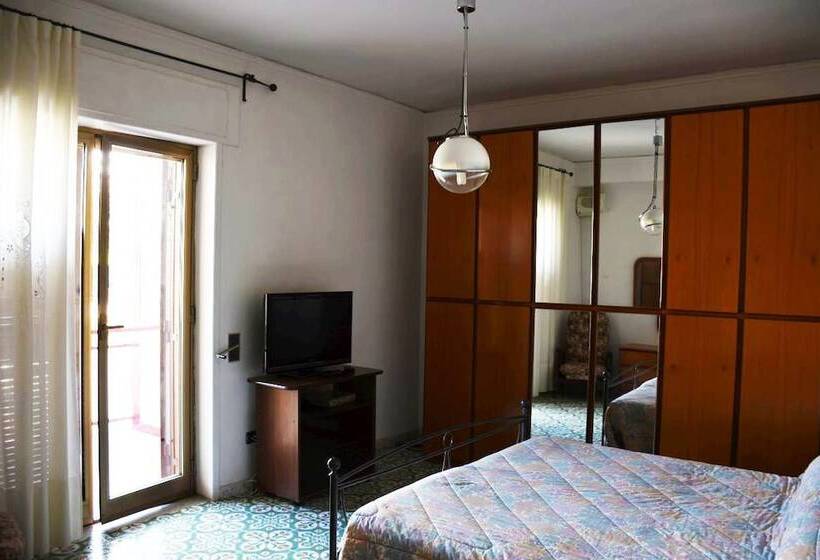 هتل B&b La Ginestra