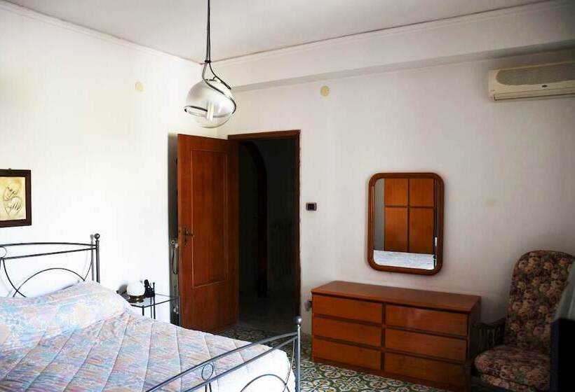 هتل B&b La Ginestra