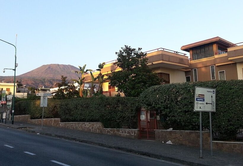 هتل B&b La Ginestra