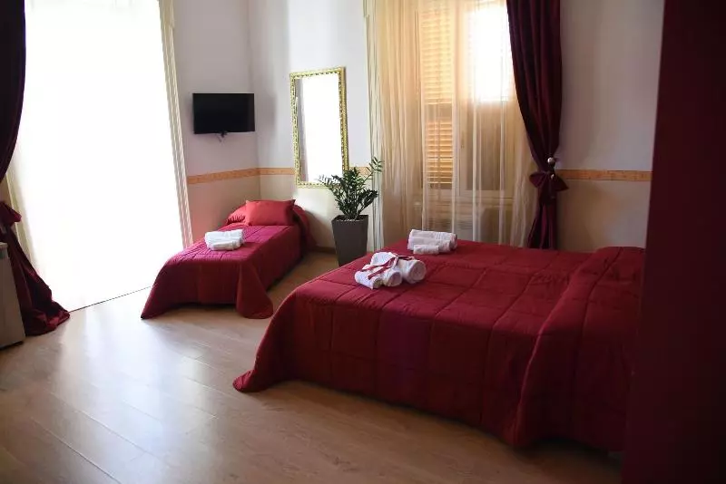 هتل B&b The Queens