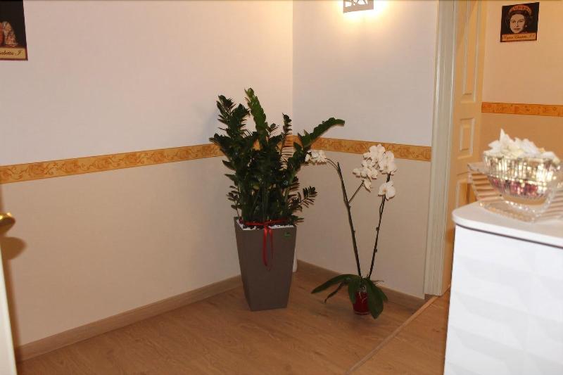 هتل B&b The Queens