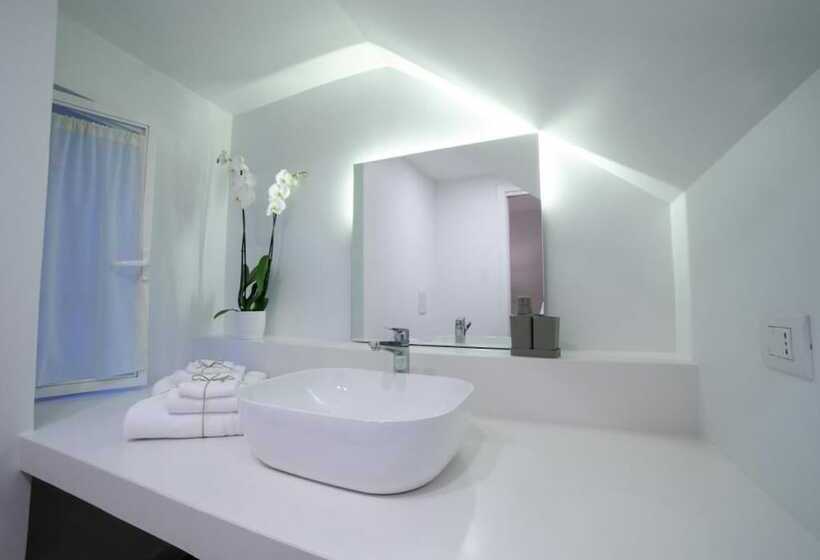 هتل Blanco B&b Group