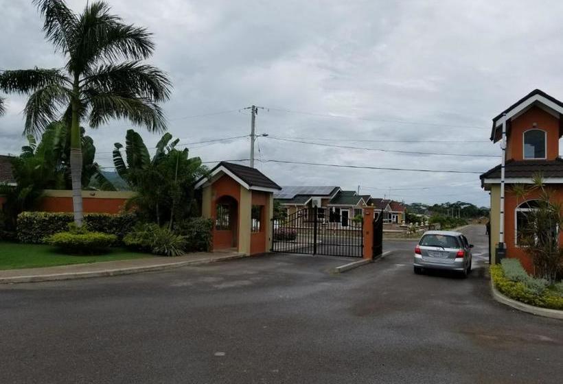 هتل Draxhall Manor