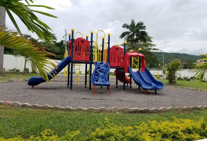 هتل Draxhall Manor