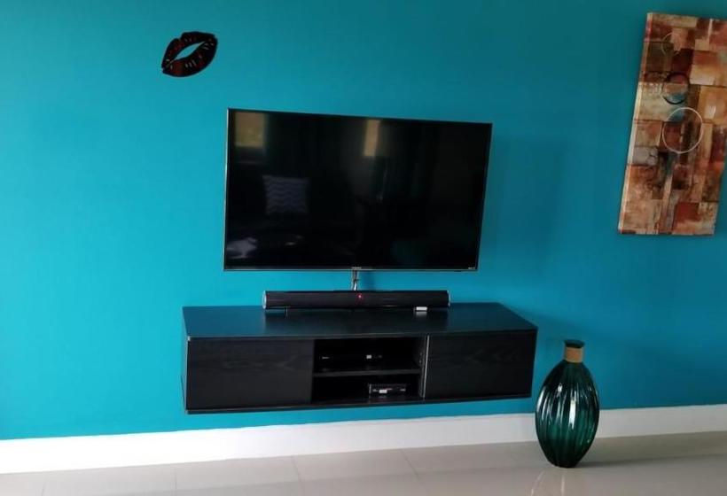 هتل Draxhall Manor