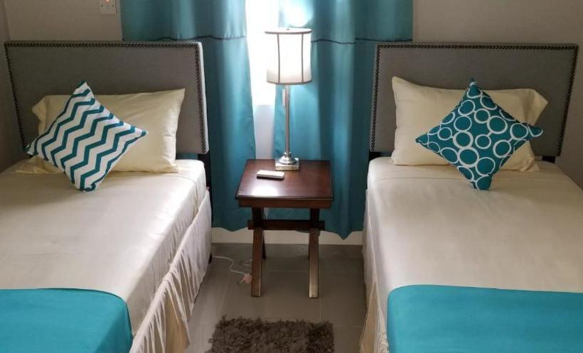 هتل Draxhall Manor