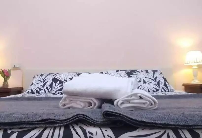 هتل Dreaming Navona Rooms