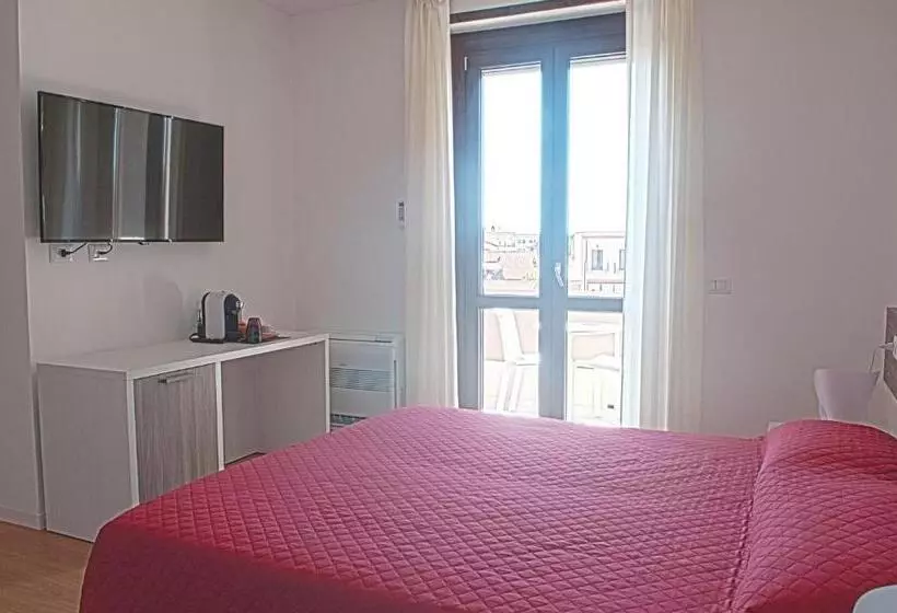 ホテル Four Rooms Guesthouse