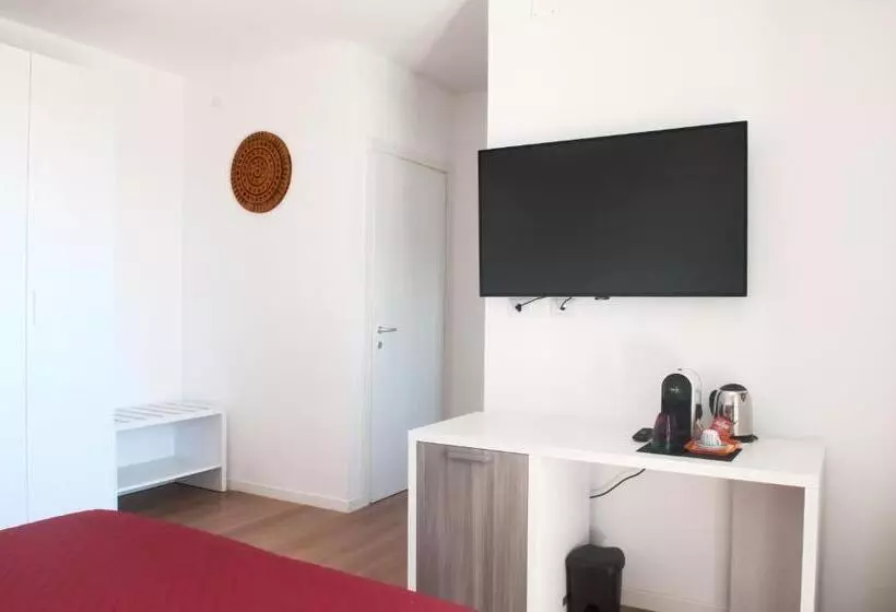 ホテル Four Rooms Guesthouse