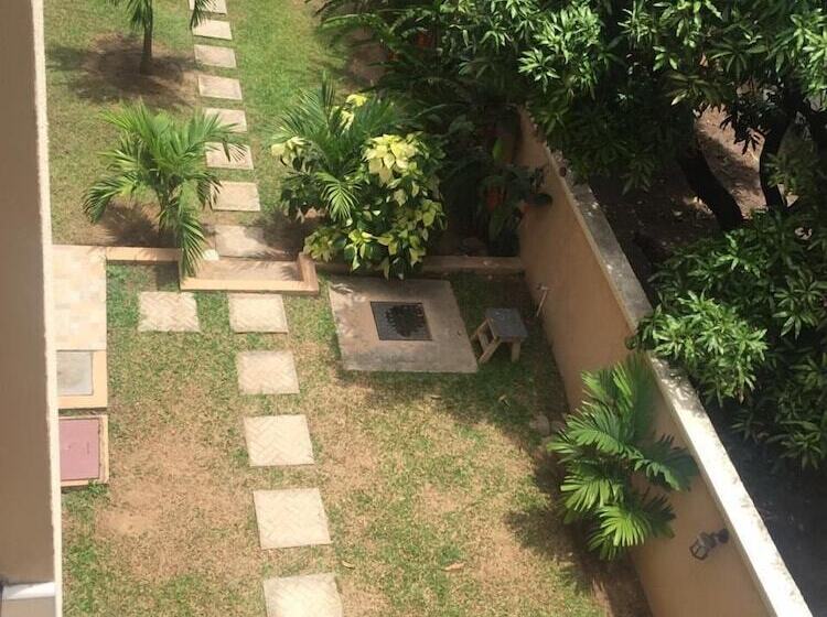 هتل Kingston Paradise Place Rooms