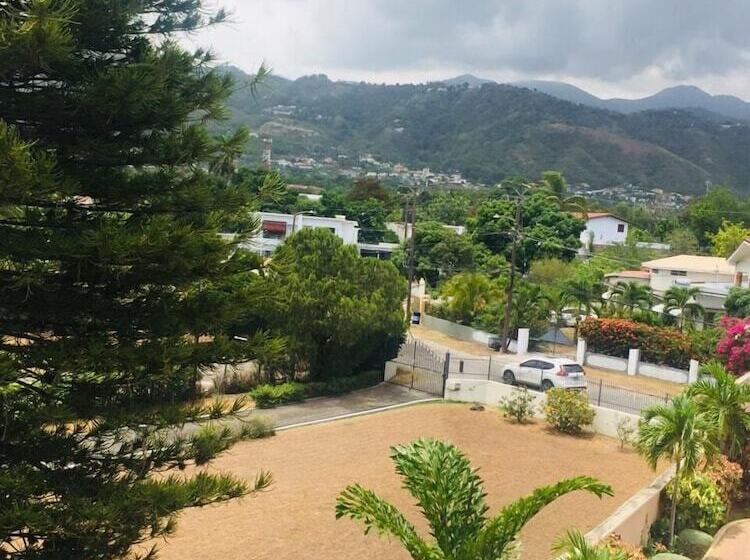 هتل Kingston Paradise Place Rooms