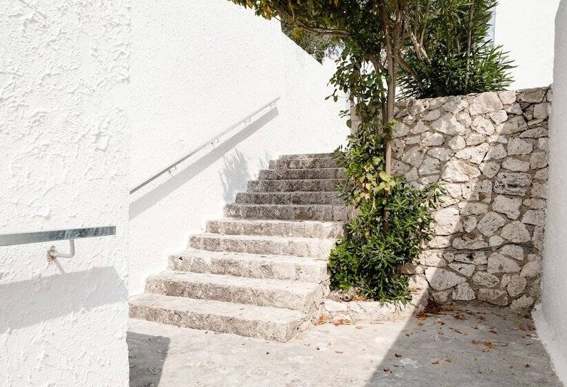 Отель Lamanna S