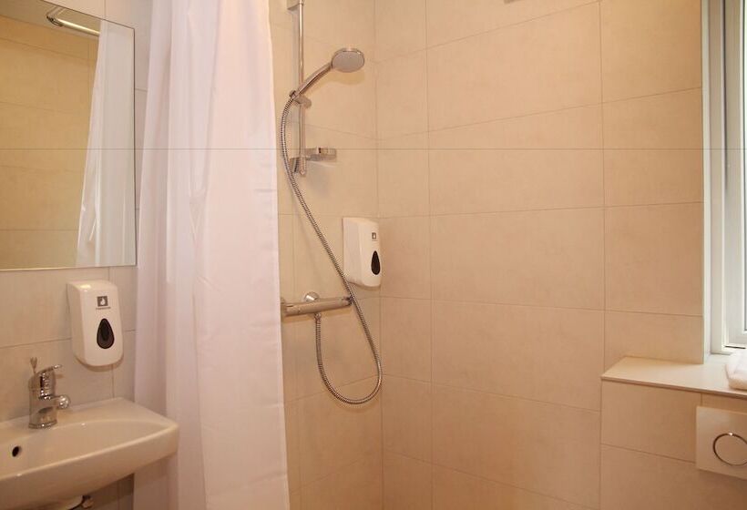 هتل Olga Guesthouse