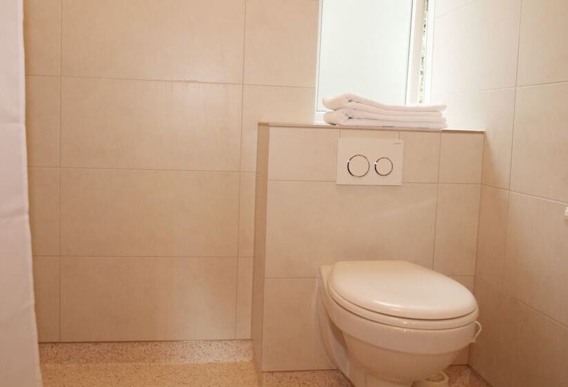 هتل Olga Guesthouse