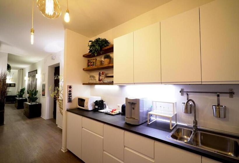 هتل Olympic Charme