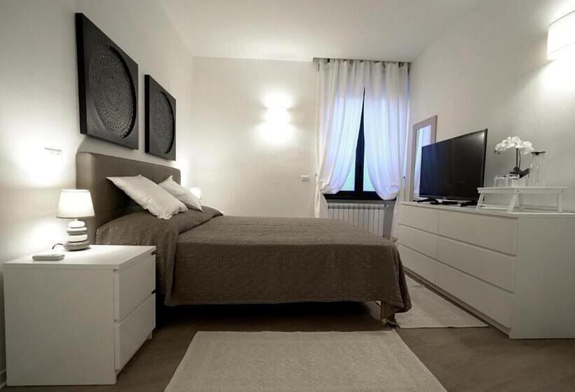 هتل Olympic Charme