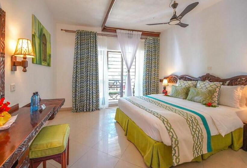 هتل Papillon Lagoon Reef