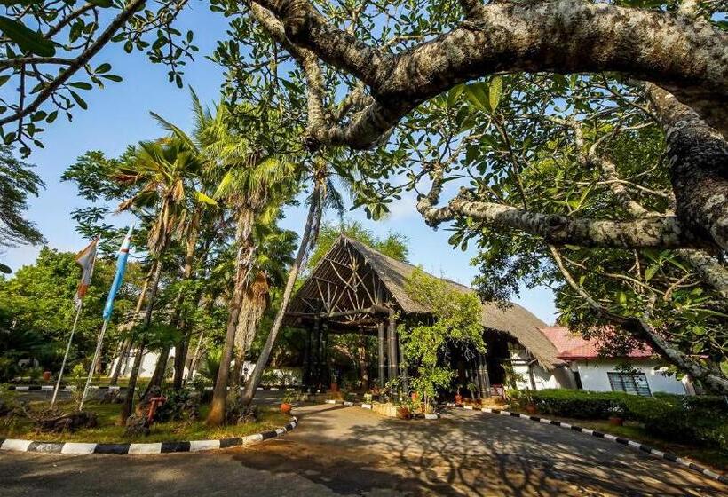 هتل Papillon Lagoon Reef