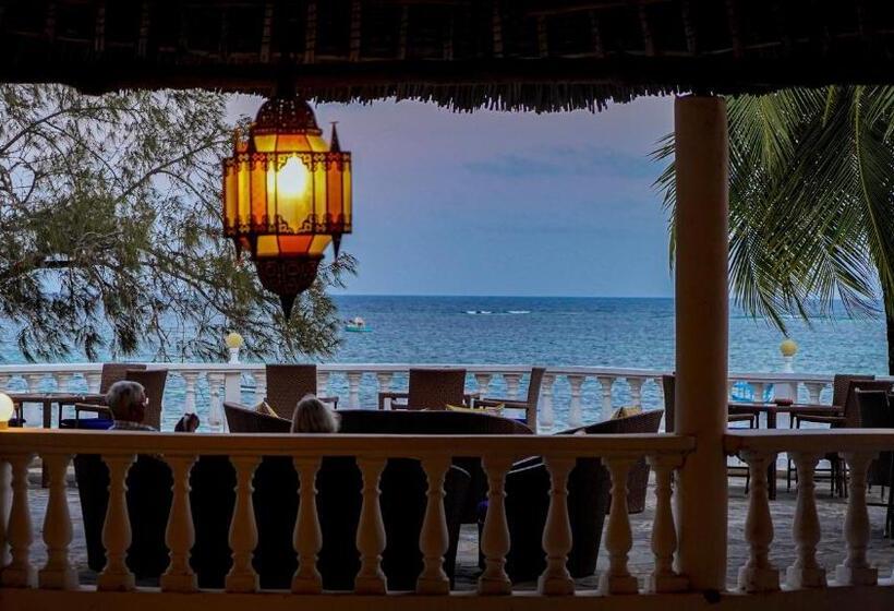 هتل Papillon Lagoon Reef